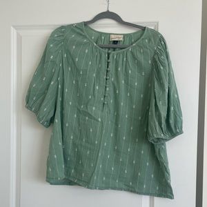 Universal Thread Top